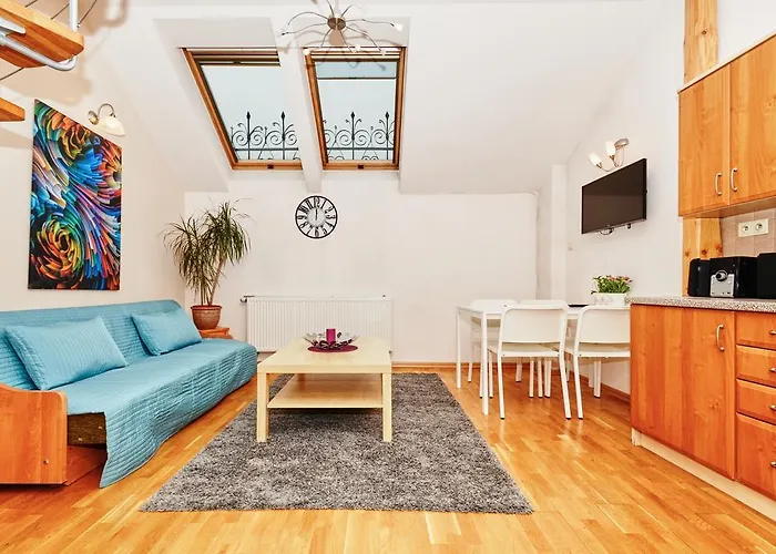 Apartment Singer